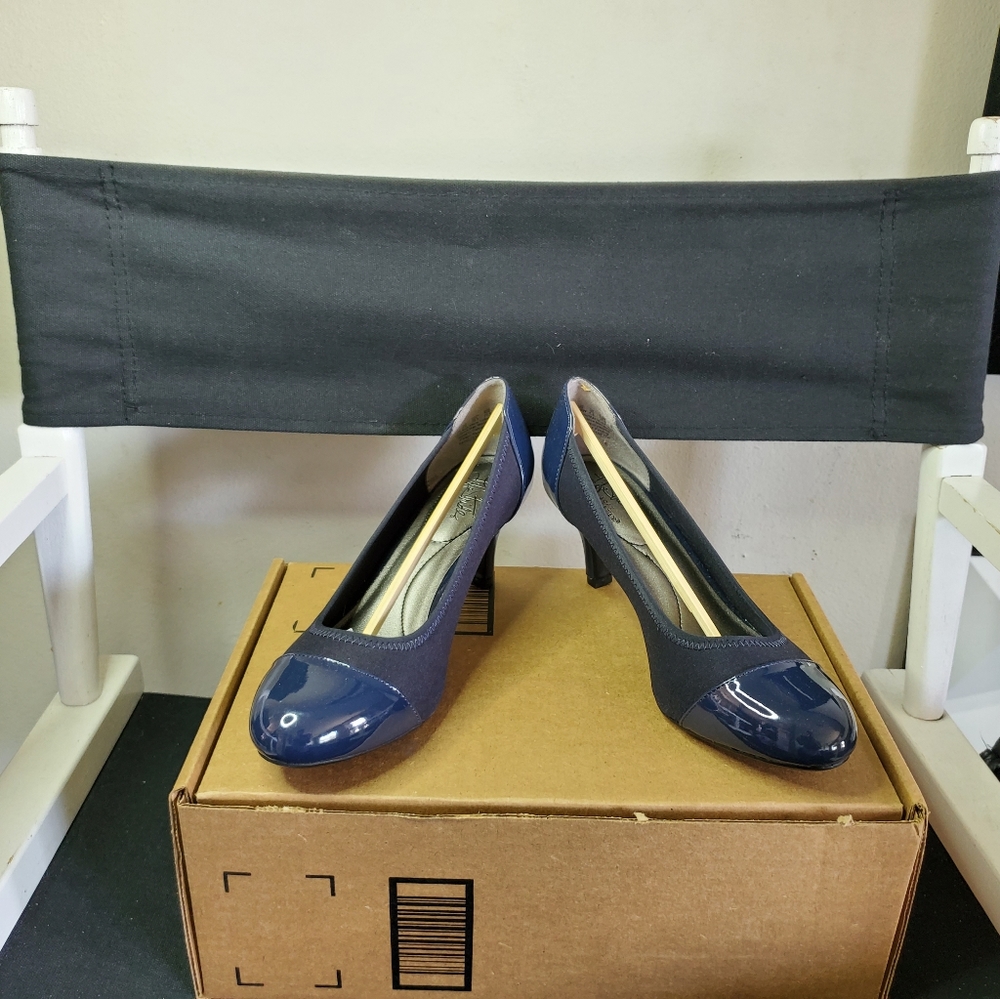 LIFE STRIDE Womens Parigi Pump Heel Size 8.5W - Picture 3 of 9